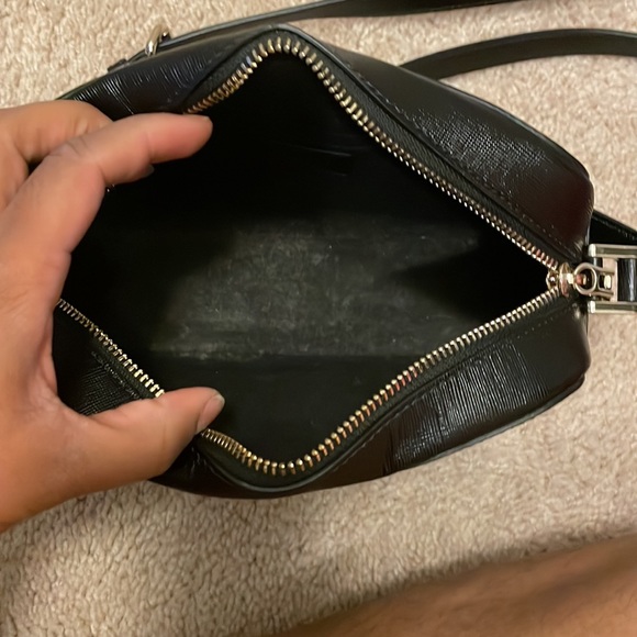 Woman’s Versace crossbody bag. - Picture 4 of 7